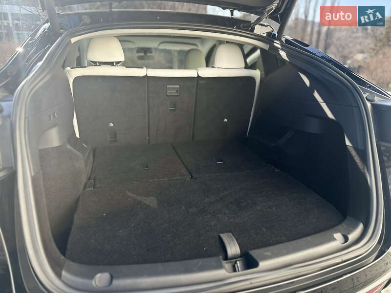 Внедорожник / Кроссовер Tesla Model Y 2022 в Днепре