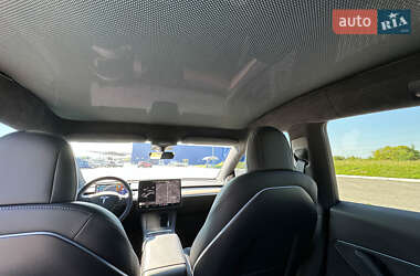Внедорожник / Кроссовер Tesla Model Y 2022 в 