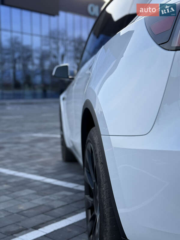 Внедорожник / Кроссовер Tesla Model Y 2023 в Виннице