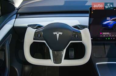 Внедорожник / Кроссовер Tesla Model Y 2022 в 