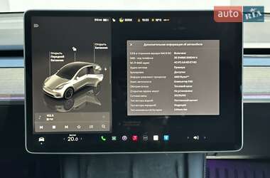 Внедорожник / Кроссовер Tesla Model Y 2023 в 