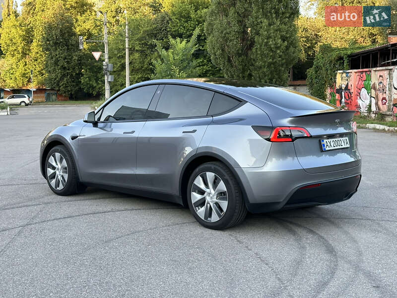 Внедорожник / Кроссовер Tesla Model Y 2023 в Харькове