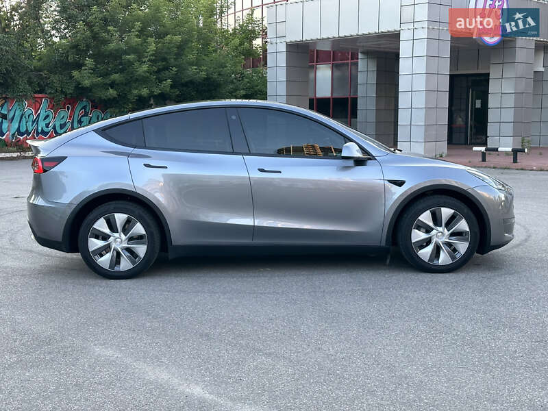 Внедорожник / Кроссовер Tesla Model Y 2023 в Харькове
