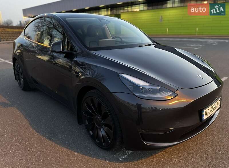Внедорожник / Кроссовер Tesla Model Y 2024 в Киеве фото 5 Внедорожник / Кроссовер Tesla Model Y 2024 в Киеве