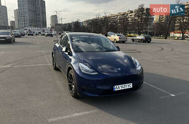 Внедорожник / Кроссовер Tesla Model Y 2021 в 