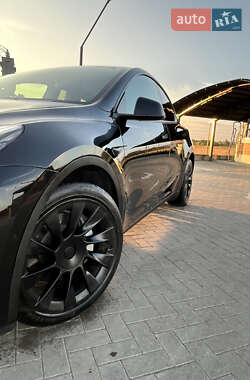 Внедорожник / Кроссовер Tesla Model Y 2020 в 