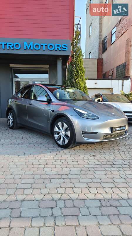 Позашляховик / Кросовер Tesla Model Y 2023 в Львові