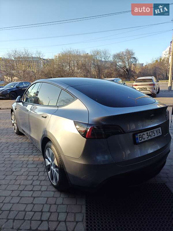Позашляховик / Кросовер Tesla Model Y 2023 в Львові