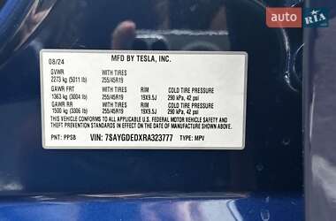 Внедорожник / Кроссовер Tesla Model Y 2024 в 