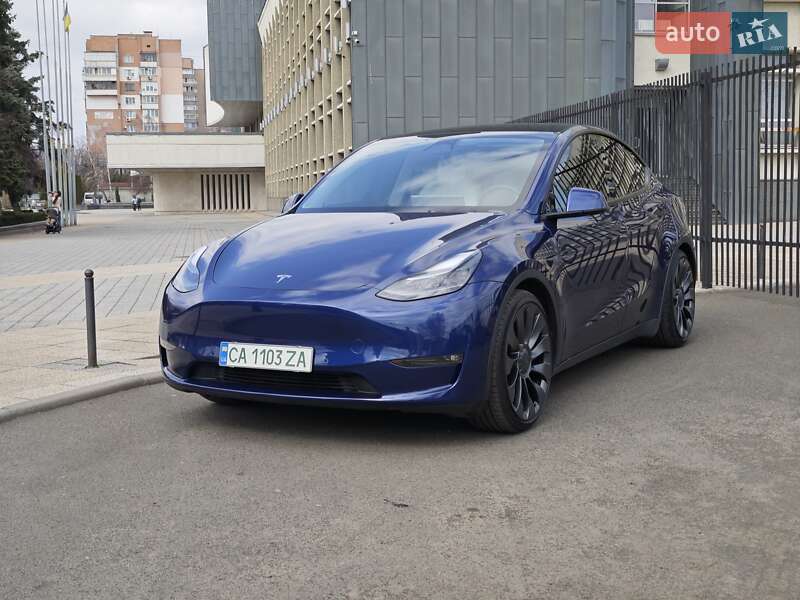 Внедорожник / Кроссовер Tesla Model Y 2022 в Черкассах