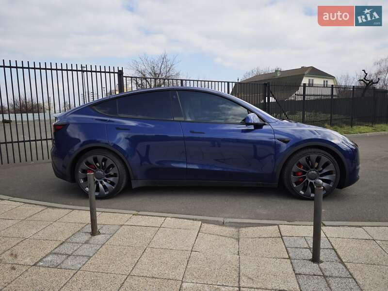 Внедорожник / Кроссовер Tesla Model Y 2022 в Черкассах