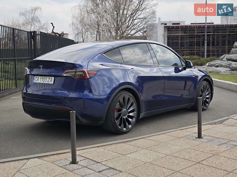 Внедорожник / Кроссовер Tesla Model Y 2022 в Черкассах