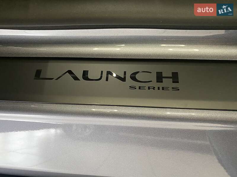 Позашляховик / Кросовер Tesla Model Y 2025 в Києві