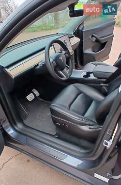 Позашляховик / Кросовер Tesla Model Y 2022 в 