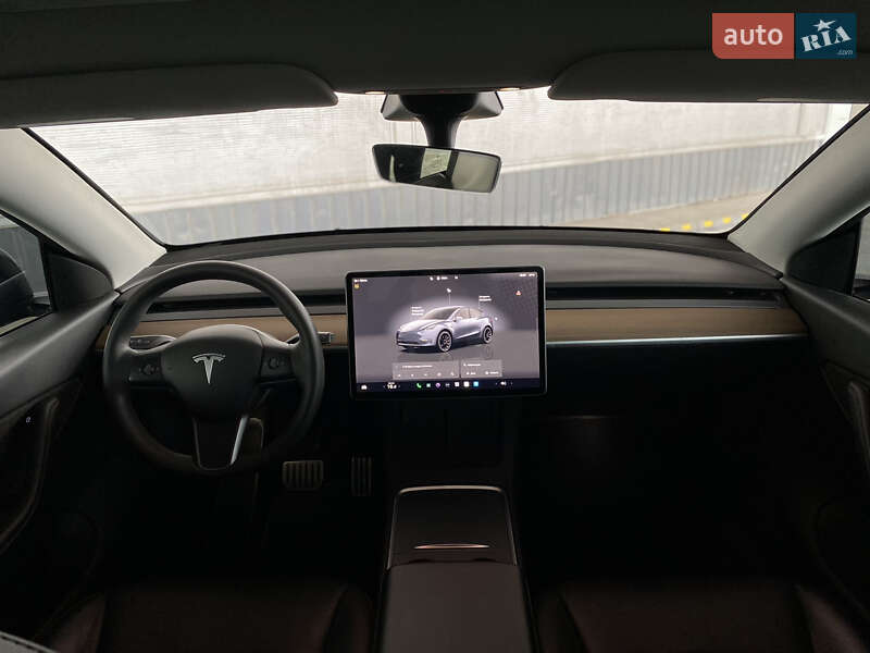 Внедорожник / Кроссовер Tesla Model Y 2022 в Ровно