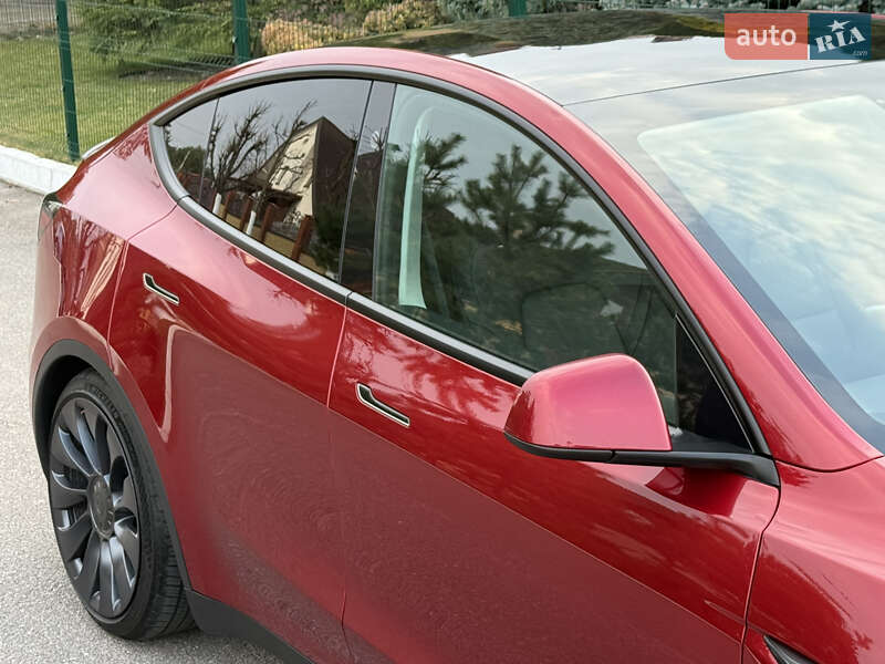 Внедорожник / Кроссовер Tesla Model Y 2024 в Ровно