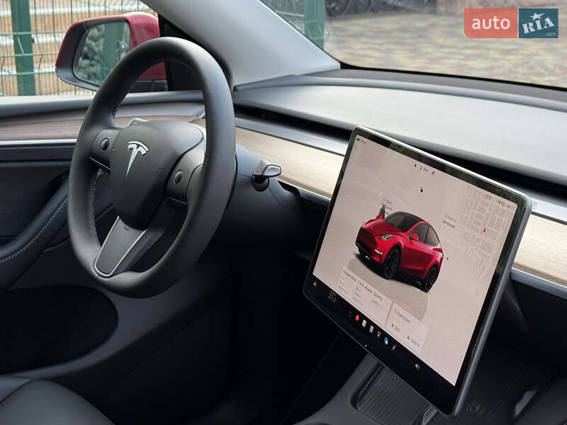 Внедорожник / Кроссовер Tesla Model Y 2024 в Ровно