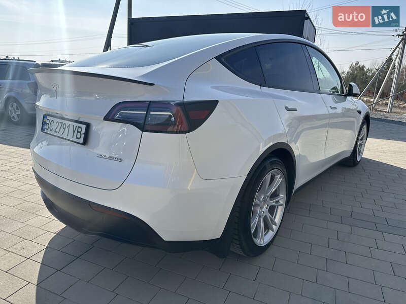 Внедорожник / Кроссовер Tesla Model Y 2023 в Львове