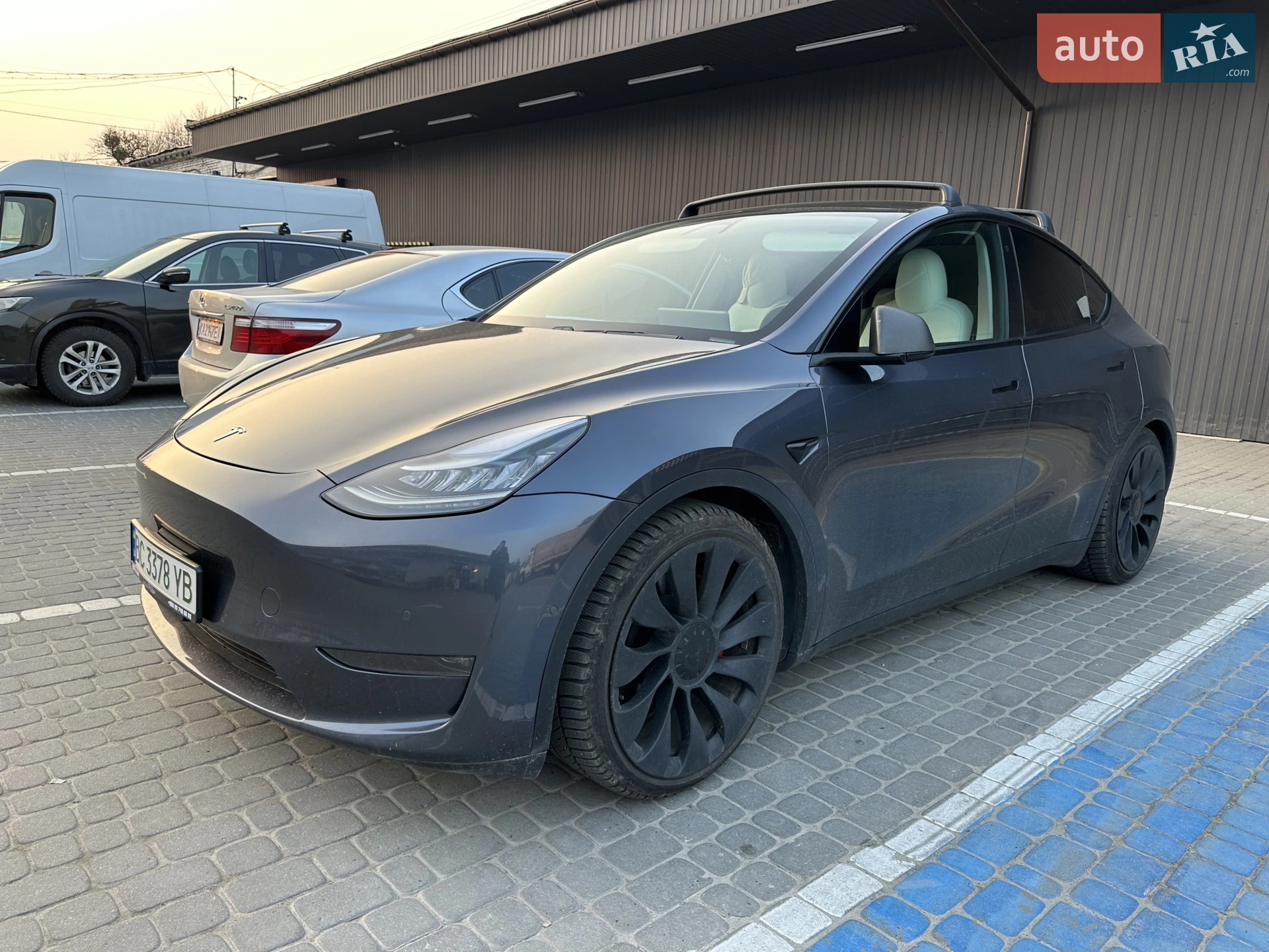 2020 Tesla Model Y - мініатюра 2