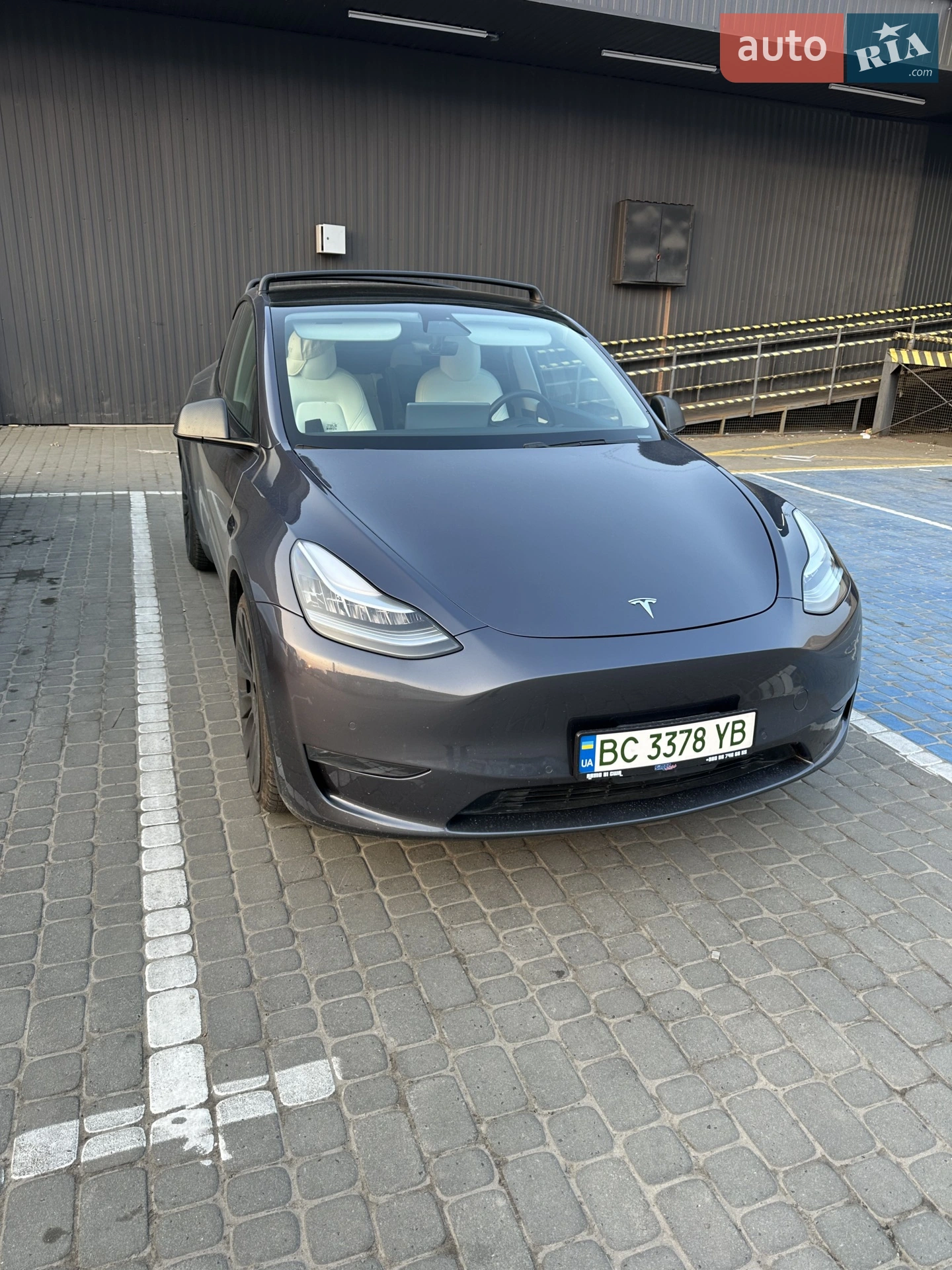 2020 Tesla Model Y - мініатюра 8