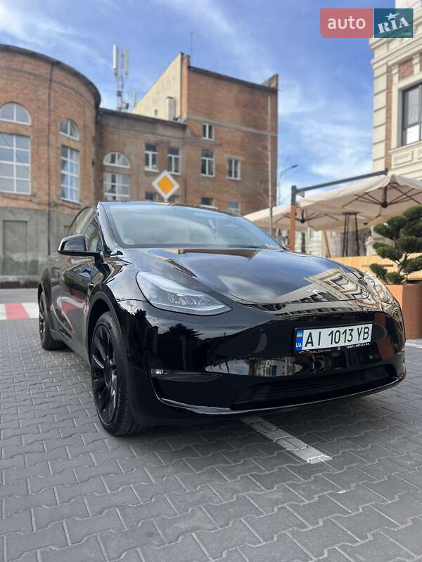 Позашляховик / Кросовер Tesla Model Y 2023 в Києві