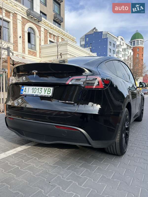 Позашляховик / Кросовер Tesla Model Y 2023 в Києві