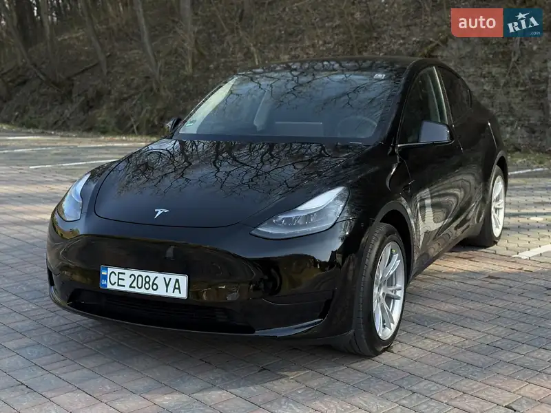 Tesla Model Y 2023