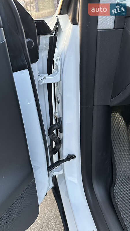 Внедорожник / Кроссовер Tesla Model Y 2022 в Житомире