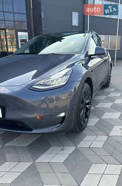 Внедорожник / Кроссовер Tesla Model Y 2023 в 