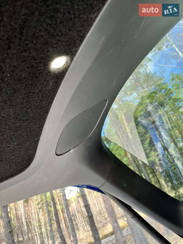 Позашляховик / Кросовер Tesla Model Y 2020 в Києві
