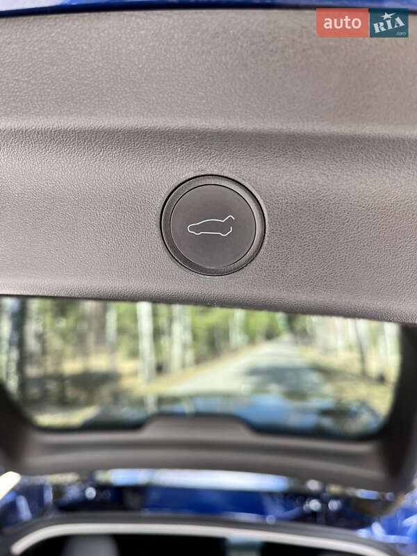 Позашляховик / Кросовер Tesla Model Y 2020 в Києві