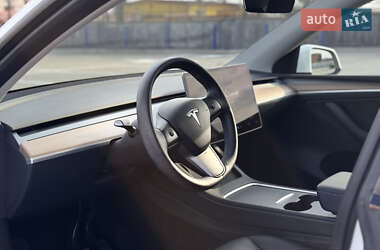 Внедорожник / Кроссовер Tesla Model Y 2023 в 