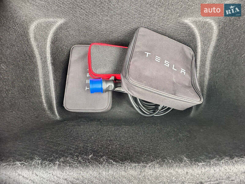 Внедорожник / Кроссовер Tesla Model Y 2022 в Долине фото 17 Внедорожник / Кроссовер Tesla Model Y 2022 в Долине