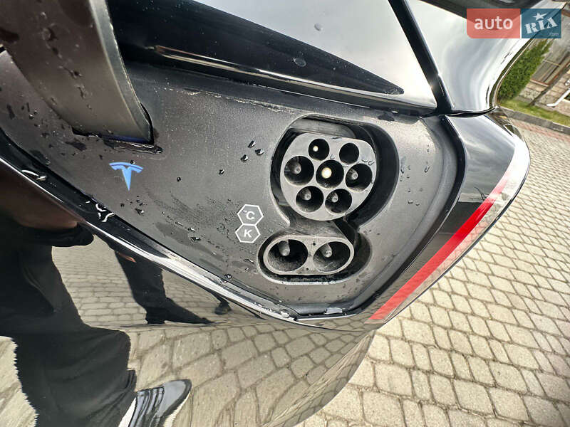 Внедорожник / Кроссовер Tesla Model Y 2022 в Долине