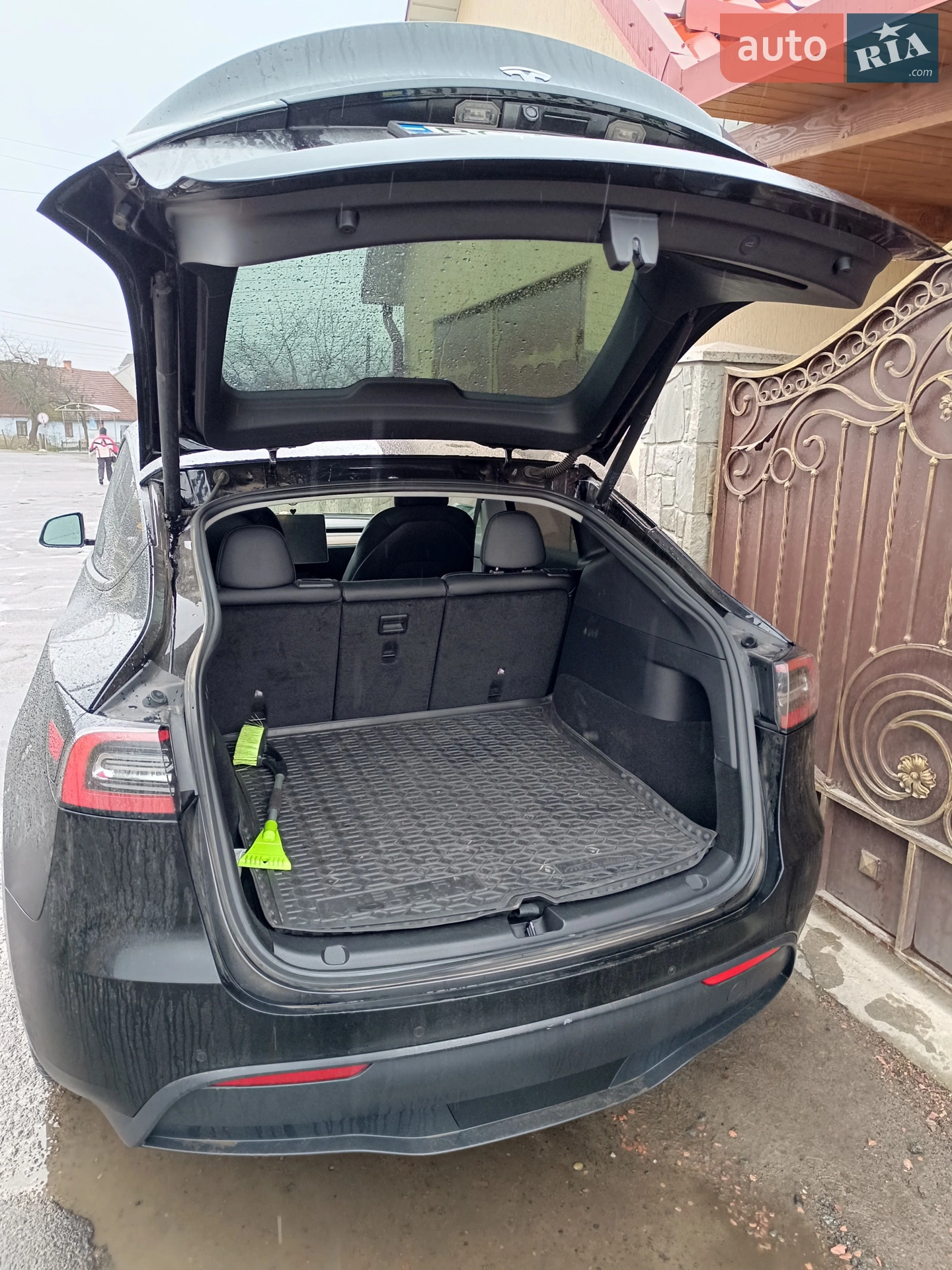 2022 Tesla Model Y - мініатюра 6