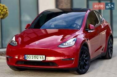 Позашляховик / Кросовер Tesla Model Y 2021 в 
