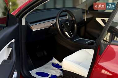 Позашляховик / Кросовер Tesla Model Y 2021 в 