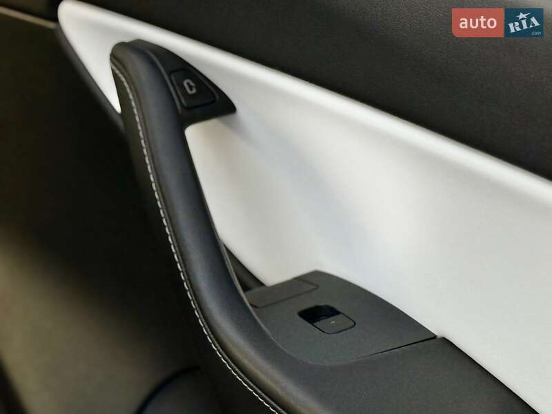 Внедорожник / Кроссовер Tesla Model Y 2021 в Тернополе фото 62 Внедорожник / Кроссовер Tesla Model Y 2021 в Тернополе