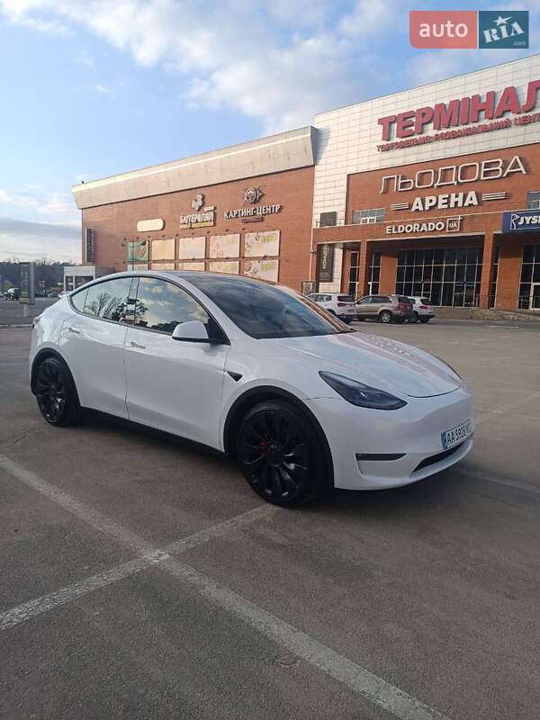 Внедорожник / Кроссовер Tesla Model Y 2022 в Киеве фото 3 Внедорожник / Кроссовер Tesla Model Y 2022 в Киеве