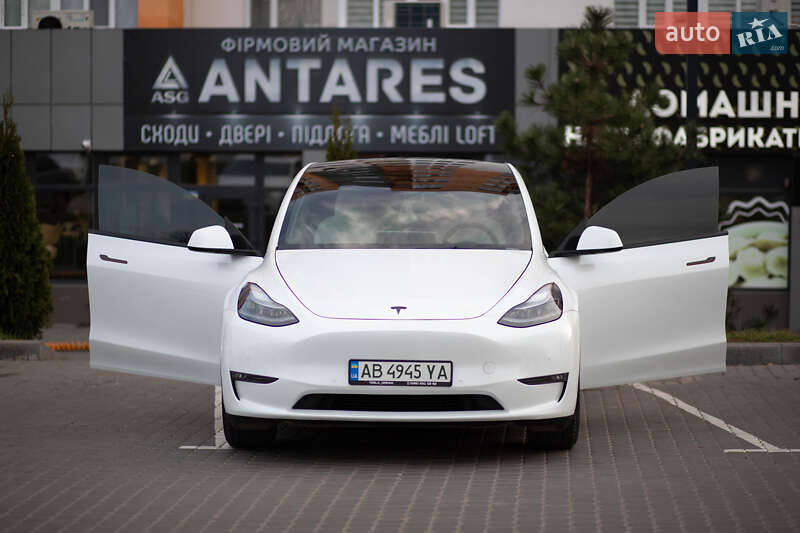 Внедорожник / Кроссовер Tesla Model Y 2021 в Виннице
