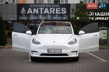 Внедорожник / Кроссовер Tesla Model Y 2021 в 