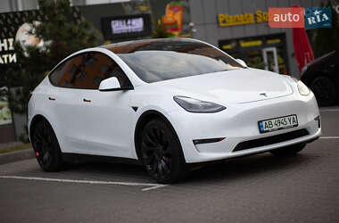 Внедорожник / Кроссовер Tesla Model Y 2021 в 