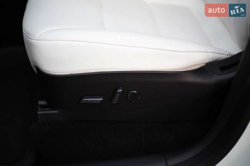 Внедорожник / Кроссовер Tesla Model Y 2021 в Виннице