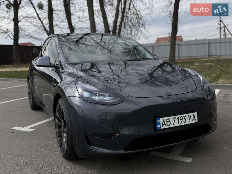 Tesla Model Y 2021