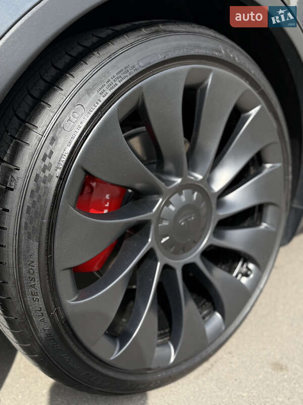 Внедорожник / Кроссовер Tesla Model Y 2021 в Виннице