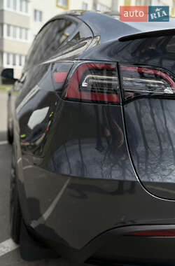 Внедорожник / Кроссовер Tesla Model Y 2021 в 