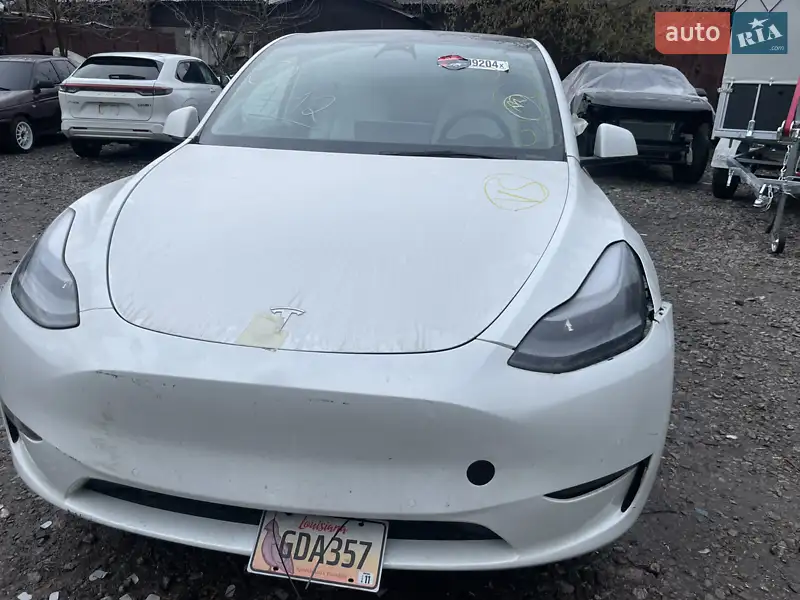 Внедорожник / Кроссовер Tesla Model Y 2022 в 