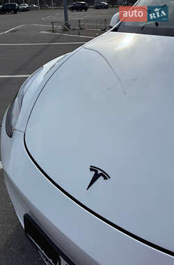 Внедорожник / Кроссовер Tesla Model Y 2023 в 
