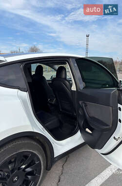 Внедорожник / Кроссовер Tesla Model Y 2023 в 