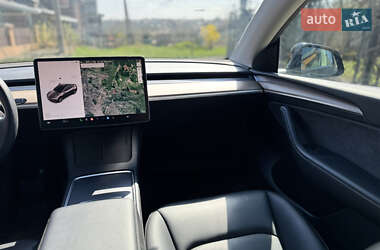 Позашляховик / Кросовер Tesla Model Y 2023 в 